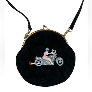 YIZI Vintage Velvet Embroidery Women Messenger Bags In Semi-circle, o/s